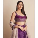 Lavanya Tripathi Instagram - 💜💖 Outfit- @issadesignerstudio Jewellery- @vithaldaszaveri_jewellers Styled by- @ashwin_ash1 @hassankhan_3 Hair- madhu Makeup- manohar 📸- @akshay.rao.visuals