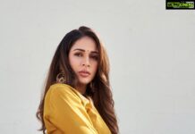 Lavanya Tripathi Instagram - “Sassy, classy, and a bit smart assy.” 😛 Outfit : @sravanti_official Styling - @ashwin_ash1 @hassankhan_3 📸 - @kalyanyasaswi #forthenewbeginnings