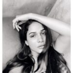 Lavanya Tripathi Instagram – 🖤
& 
🤍 

#blackandwhite