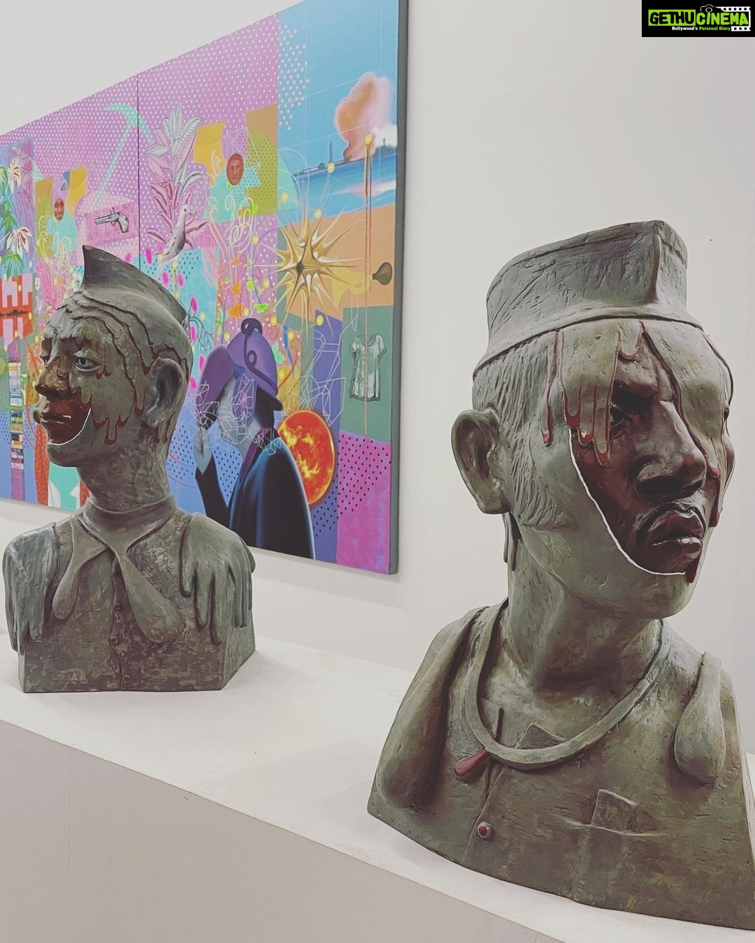 Lisa Ray Instagram - While visiting @lokametharavadu with @maneesha_panicker I breathed this deep internal sigh. I didn’t understand how much I had missed the experience of walking through rooms filled with tangible art. Congratulations to my old friend @bosekrishmumbai for capturing the art spirit of Kerala and Kerala origin artists during such a tumultuous time. When the world shuts down, we turn to art to open us up. The time for an immersive art experience is now. Get vaxxed, wear a mask and head to Allepey for @lokametharavadu #theworldisonefamily @kochibiennalefoundation @keralatourism