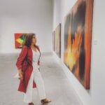 Lisa Ray Instagram – Art is not a mirror held up to reality, but a hammer with which to shape it.
— Berthold Brecht
@alserkalavenue @leilahellergallery