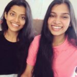 M.M. Manasi Instagram – The next from our #SisterSeries is here ❤️

Singing “Piya Tu” with my dearest baccha
@monisshamm on #M3Sings today …Hope you all like it❤️

#MMManasi #MMMonissha #Singers #VoiceOverActors #Sisters #WeeklyVideos #InstaSeries #WeeklyVideos #Instamusician #OneMinuteVideos #SisterSeries #Singstagram #SingersOfInstagram #piyatu #aashabhonsle #RDBurman #bollywoodretro #bollywood