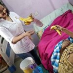 Madhavi Latha Instagram - Distributed blankets and fruits @oldagehome