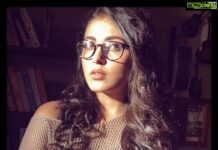 Madhu Shalini Instagram - You there.... Watch #Pancharaaksharam on #ZEE5 nowwwwwwww... Thanks.. #digitalpremiere #zee5 #tamilmovie @iamkulgo @bulletash23 @santhoshprathapoffl @smseemon & @sana.althaf_