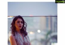 Madhu Shalini Instagram - Go on..... I’m listening..