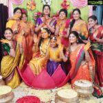 Madhu Shalini Instagram - Pinkyyyyy pellikuthuru ayindoochhhh #celebration #bridesquad #haldi