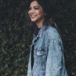 Madonna Sebastian Instagram - By @manekha_ @i_m_vyshnav @manekha_ @stylingbyafsheenshajahan @priyanka.jose.artistry @aghoriya @teaharvestermunnar #evening #goodweather #joy #photography #green #denim #denimjacket #hairstyles