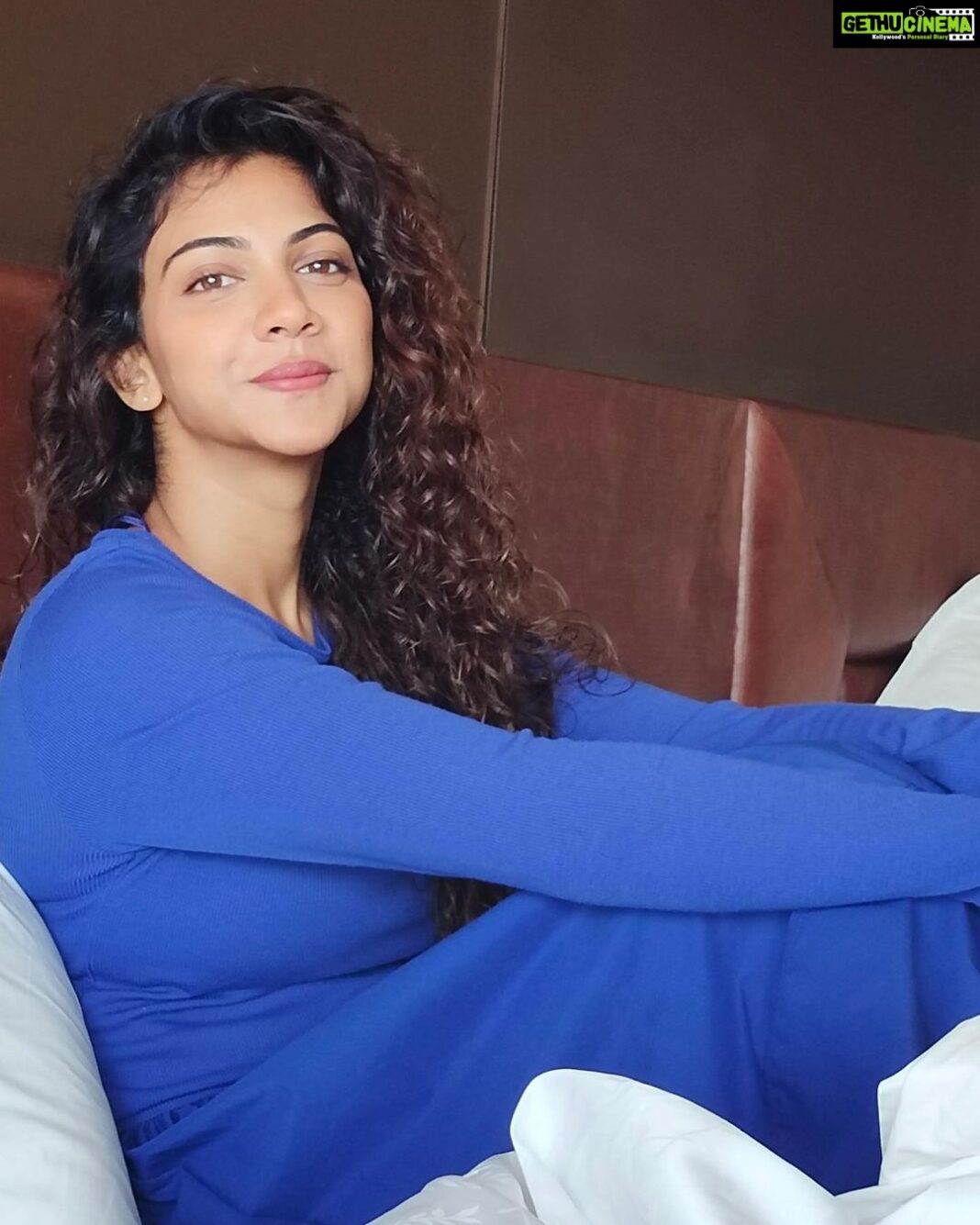 Madonna Sebastian Instagram - 📸 @shylababyshylababy Ready and cozy.. #candid #cozy #colour Bangalore, India