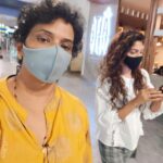 Madonna Sebastian Instagram - Walking selfie, shopping selfie, talking selfie,.. all kinds of travel selfies with mom👑🛍😁.. @shylababyshylababy #momanddaughter #selfietime #worktrip