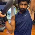 Mahendran Instagram - I have absolutely no excuse 🤙🏻 #fitness #respect #loveyourself @geezsquad 😉