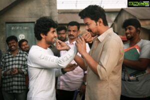 Mahendran Instagram - Love you so much #Vijay na ❤ @jagadish_palanisamy na Much love and respect ❤ @lokesh.kanagaraj na Forever grateful ❤ #Bestbirthdaygift #Kuttybhavai #JD #ThalapathyVijay #Thalapathy