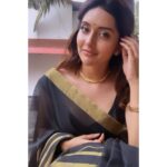 Mahima Nambiar Instagram – Black 🖤

#black #blacksaree #blackisbeautiful #traditional #blackisthecolor #sareelove #thursdaypost #poserforlife