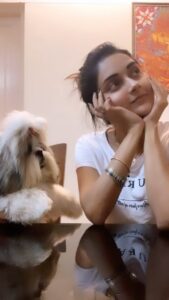 Mahima Nambiar Instagram - A little late to this trend 🤣🤣 @luca_the_kuttichathan #luca #lucatheshihtzu #instareels #instagram #instagood #mykoottukaran #orumathiriundakkannikkalle #ourversion