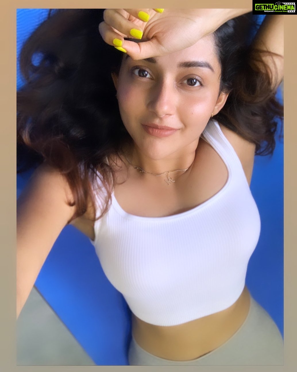 Mahima Nambiar Instagram - Do something today that your future self will thank you for !!! #staymotivated #stayhealthy #workonyourself #loveyourself #loveyourbody #healthybody #healthyyou #physicalhealth #instagood