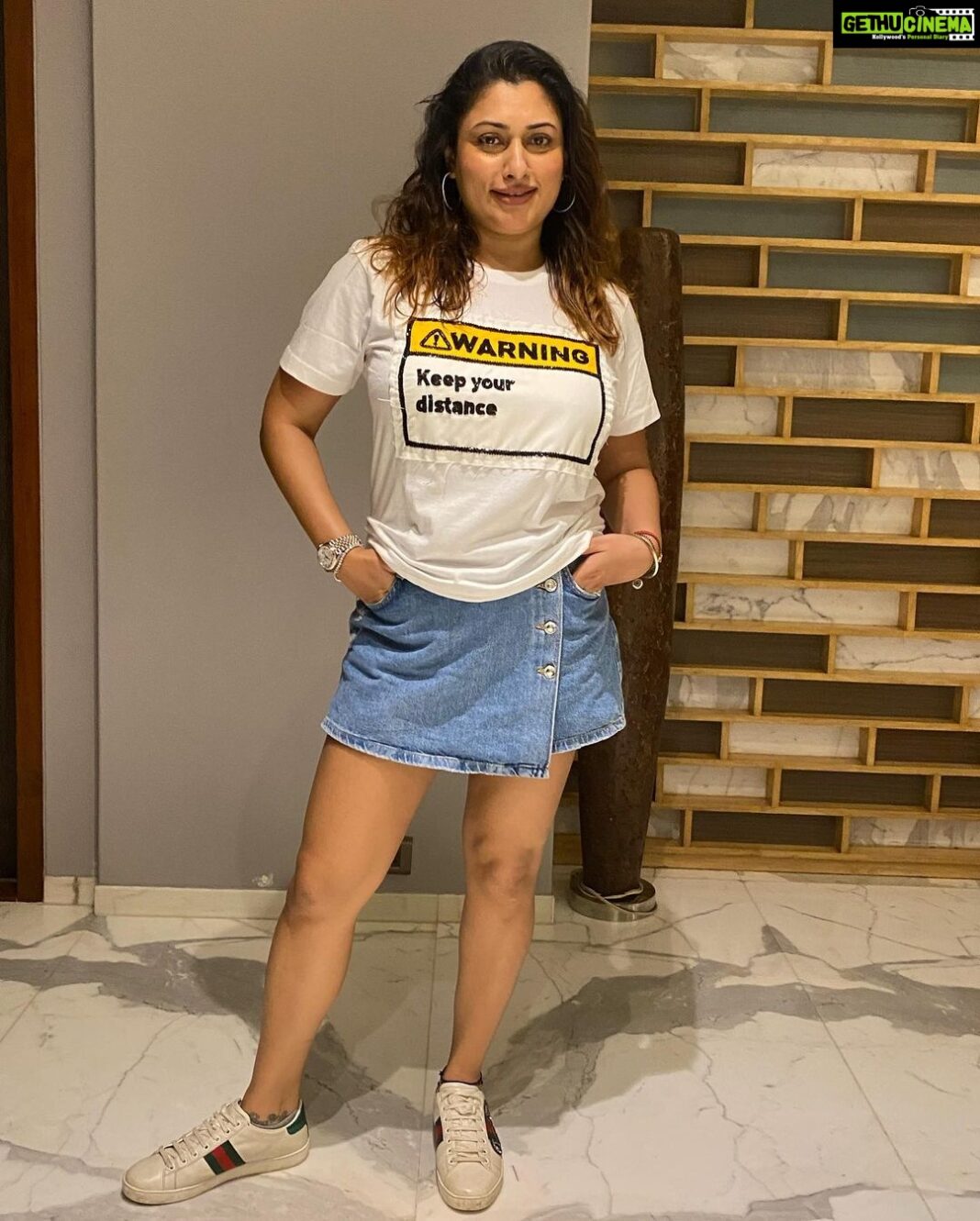 Malavika Instagram - Warning alert ⚠️