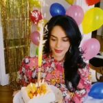 Mallika Sherawat Instagram – It’sss myy birrdaaayy🎉🎈 
Thankfull for all the ❤️