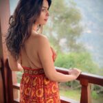 Mallika Sherawat Instagram - Nature is loved by what is best in us. —Ralph Waldo Emerson . . . . . . . . . . #getoutside #planetearth #naturegram #naturebeauty #natureshots #naturephoto #naturewalk #paradise #pinetrees #aroundtheworld #positivethinking #positivemindset #lifeisbeautiful #dream #positivemind #mothernature #view #canon5dmarkiv Darjeeling