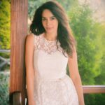 Mallika Sherawat Instagram - Love this place ☘️🌳🐝 . . . . . . . . . . #whitedress #elegant #classyoutfit #outfitgram #sayyestothedress #knowyourworth #lovethisplace #raiseyourvibration #romanticplace #peacefull #innerstrength #lookoftheday #styleoftheday #liveyourbestlife #goodenergy Darjeeling