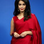 Mallika Sherawat Instagram - The saree affair continued.... Styled by @stylingbyvictor @sohail__mughal___ Accessories @rubansaccessories #sareelove #sareedraping #sareelover #sareeaffair😍 #indiangirls #indianlove #glamiator #mallikamagic #loveyourself