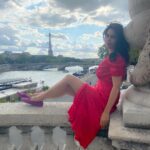 Mallika Sherawat Instagram - Daydreaming 👧🏻 . . . . . . . . . . #happiness #positivemindset #decisions #joyinthejourney #confidence #positivemind #positiveaffirmations #liveinthemoment #thinking #positive #exploreyourself #optimism #better #natural #lipstic #goodenergy #respect #onelife #up #reachout #inward #listening #relate #wonder #contemplating #alliswell #deepbreaths #blessings #stillblessed #leadwithlove Paris, France
