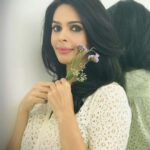 Mallika Sherawat Instagram - Summer vibes 💐 . . . . . . . . . . . . . . . . . . . . #onthisday #alwayssmile #healthymind #alright #read #focus #itshappening #respect #better #confusion #eyeswideopen #worktime #nextproject #ilovemyteam #allset #alwayspositive #goodenergy #focustime #justathought #findyourjoy #changeiscoming #leadwithlove #innerpeace #inward #alliswell #spreadlove #thework #knowyourself #innerstrength #possibilities Filmycity