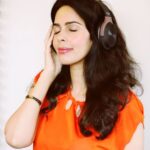 Mallika Sherawat Instagram - Gushing over my stylish new headphones & the worlds smallest speaker - Shell by @landmarkmusicofficial 🎧🎼 . . . . . . . . . . . . . . . . . . . . #onthisday #tracklist #superfans #spreadlove #listening #soundon #justplaying #fromhome #onelife #goodenergy #nodrama #onlypositivevibes #loveyouall #behappy #cover #headphone #earbud #musicquality #wethebest #alwaysforward #whoyouare #goodvibesonly #alright #coverstar #lovemusic #oneofthosedays #deepbreaths #enjoythemoment #thingsthatmatter #peaceday