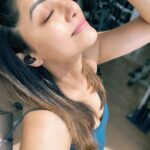 Mamta Mohandas Instagram - It’s the first weekday morning of 2022. I Hope that y’all begin this year with the power, enthusiasm and a zeal to start everyday of this year with the sun shining bright on you and a promise to self to make the most of every single day and to live in gratitude. Every breath you take is a new opportunity to make yours or someone else’s lives better. Be aware of this. May you get fitter, smarter, wiser, freer, kinder, healthier and most important happier. Happy New Year 2022. #stayfit #fiton #ﬁtness #monday #morning #weekday #happynewyear #2022 #notetoself
