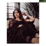 Mamta Mohandas Instagram – ‘𝑭𝑰𝑬𝑹𝑪𝑬 𝑴𝑰𝑵𝑫 ‘

𝐒𝐀𝐋𝐓 𝐱 𝐀𝐌𝐑𝐀𝐏𝐀𝐋𝐈 𝐱 𝐁𝐇𝐀𝐕𝐘𝐀 𝐑𝐀𝐌𝐄𝐒𝐇
(Collaborating to Support Women Owned Business) 

Jewelry: @amrapalijewels 
Stylist: @appunayar 
MUA: @samson_lei 
Photography: @jinsabraham 
Retouch: @balu_narayanan 
Location Courtesy: @chittoorkottaram_cghearth