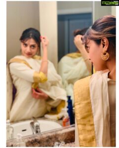 Mamta Mohandas Instagram - So Let’s Focus on...

1) Gratitude & Everything that makes you smile.. #onam