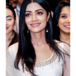 Mamta Mohandas Instagram – Clean , powerful and optimistic in White – the most amazing non-color and the one I look my best in ALWAYS. 

@meow.movie promotion styled fully by @rehanabasheerofficial.