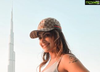 Mamta Mohandas Instagram - In my cup? Burj Kha-Latté 😉 ☕️ cuz you always wanna feel like you are on top of the world !!! #dreambig #ontopoftheworld @burjkhalifa @atthetopburjkhalifa #throwback @mydubai @visit.dubai 📸@ashiquethahir