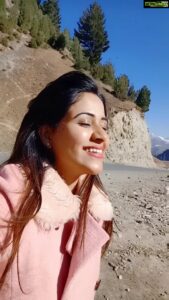 Manali Rathod Instagram - Yeh haseen wadiyan ❄️🏔️ #KashmirDiaries