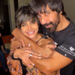 Mandira Bedi Instagram - Love you Ash ❤️ for all the love and all that you are 🥰🧿 . . Posted @withregram • @ashishchowdhryofficial That smile tho…. I love you my Mandu❤️ Haven’t known a girl as ‘Solid’ as you. @mandirabedi #family