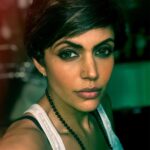 Mandira Bedi Instagram - After a good shoot day with @jitusavlani , one last picture before the #warpaint comes off.