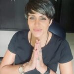 Mandira Bedi Instagram - An #affirmation to live with hereonin.. 🙏🏽❤️