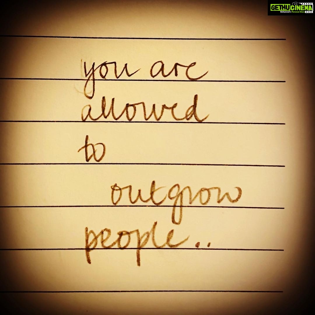 Mandira Bedi Instagram - .. without guilt. ❣️❤️ It’s not the length of time that you know people that determines how close you can be. There are people I have known for years, where the connection is lost or simply just was never there. And there are new connections that feel like they could have been your people for many life times .. So move on, or embrace the new. Without guilt or any question ❣️❤️🧿