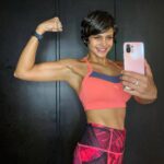 Mandira Bedi Instagram - The Mi 11 lite has the perfect hue for you! 💥 Available in beautiful Tuscany Coral, Jazz Blue, Vinyl Black colors and loaded with a 10-bit AMOLED display, your eyes will enjoy a wide spectrum of colors. Carry the Mi 11 Lite with you whereever you go as this smartphone is slimmest in the world with a host of features, and remaining light as ever so that you can have the best of both worlds! Check out @xiaomiindia for more details. #LiteAndLoaded #Mi11Lite #MiSmartphone