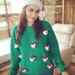Mandy Takhar Instagram – All set for the #holidays ! Thank you for sending me my #christmassweater @shopaloof #happyholiday 🎄🌟❤️