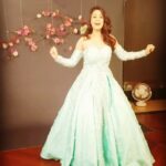 Mandy Takhar Instagram - Posing for pics really not my thing (working on it 🤦🏻‍♀️) but quite enjoyed this #princessdressup #lifestylemagazine cover shoot. Thanks guys @turquoise_by_rachit @deepikasdeepclicks @makeuport 💕👗✨ Punjab (region)