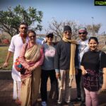 Manisha Koirala Instagram – When one has evolved friends.. quality of  time spend together is exemplary.. leading healthy lifestyle and appreciate art & culture and lots of laughter 💐💃🏻😁💝💐 @apnabhidu #zillakhan #abhayji #mom&dad