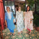 Manisha Koirala Instagram - Spending time with family and friends in my fav @sohohouse in my off days from hectic filming schedule #relaxing #laughing #chilling @chinmayee.tammareddy @rkoirala8 Soho House Mumbai