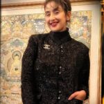 Manisha Koirala Instagram - Getting ready to meet up the girls #aboutlastnight Thank you @ananekebeautysalon and @kasa.kasastyle ❤️ Maharajaganj Kathmandu Nepal