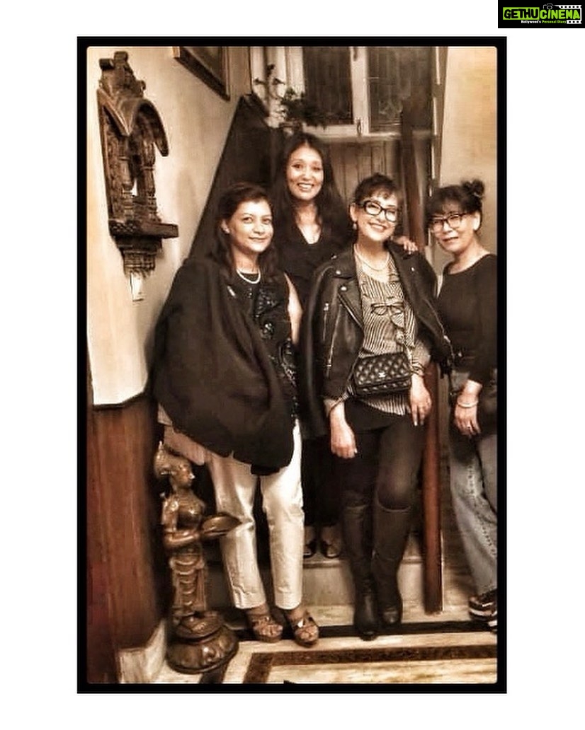 Manisha Koirala Instagram - About last night..What I love most is hanging out with bunch of strong women.... βThe world needs strong women. Women who will lift and build others, who will love and be loved, women who live bravely, both tender and fierce, women of indomitable will.β β Amy Tenney #womenfriends #friendship #friendsforever Thank you @aparna3775 for a fabulous time πππ @drrashmey @jyoti20091 @priya.singh.thapa Maharajaganj Kathmandu Nepal