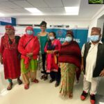Manisha Koirala Instagram - September is #ovariancancer awareness month .. we at #cancercarenepal have been actively Campaigning to raise awareness of the signs and symptoms of ovarian cancer, to share the stories of real women affected by the disease, to honour those who passed on after a brave fight..loved interacting with survivors and patients at #NationalHospitalandCancerResearchCenter #teal2heal We thank @utkristree for collaborating with us and @ananekebeautysalon for hosting us 🙏🏻💝😊 @drpia @drrashmey @sandhya.chapagain @saujanyakarki @vijay.lama