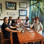 Manisha Koirala Instagram - Best food ever!! At Nina’s #yummy #gastronomy #fam @yuliakoirala @yaminikoirala Nina's