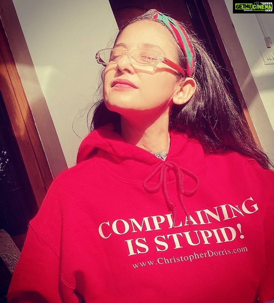Manisha Koirala Instagram - Thank you @thementalcoach for this amazing quote!!! #nocomplaints #attitude Kathmandu, Nepal