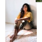 Manjima Mohan Instagram - Good vibes with a feather touch of sunlight 🌞 Photography, MUAH, Wardrobe & Styling : @theresa.shalini . . #shotoniphone #styledbyshalz . Chennai, India