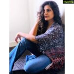 Manjima Mohan Instagram - Break your limits today and outgrow who you were yesterday. It is never too late to reinvent yourself for a better tomorrow ❤️ Photography, MUAH, Wardrobe & Styling : @theresa.shalini . . #shotoniphone #styledbyshalz . Chennai, India