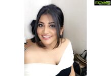 Manjima Mohan Instagram - #throwbackto2018❤️ @kiransaphotography @ashwin.thiyagarajan @prakatwork @vivalamore.magazine 🙂