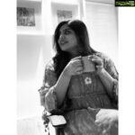 Manjima Mohan Instagram - Life happens. Coffee helps ☕ Happy International Coffee Day❤ #flashbackfriday #coffeelove #happy
